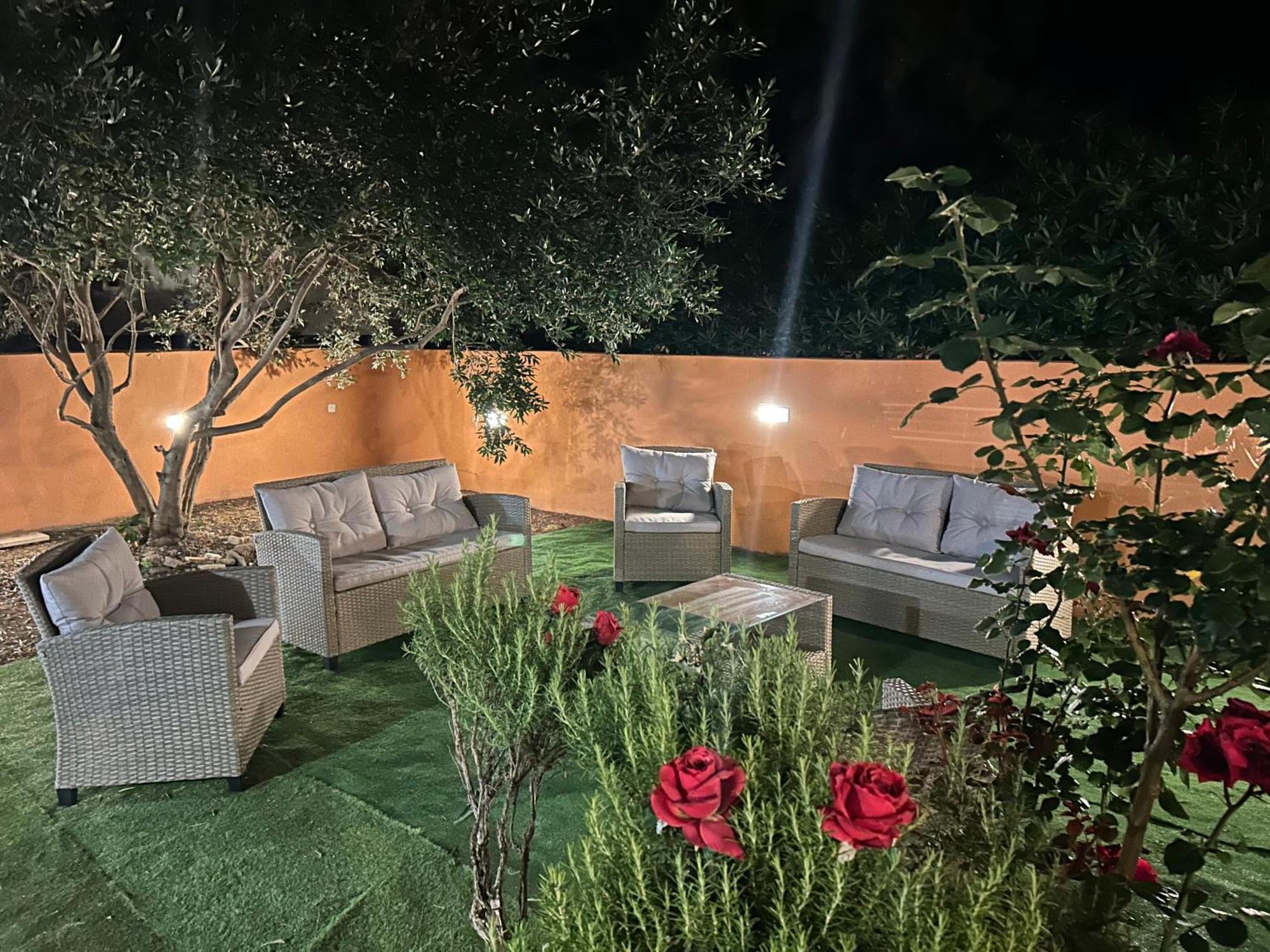 Villa Kiki Бол Экстерьер фото